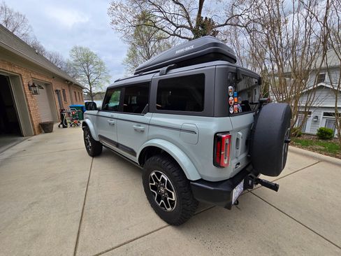 Used 2022 Ford Bronco Outer Banks image 8