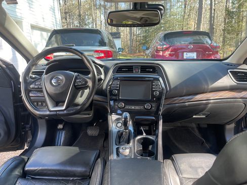 Used 2017 Nissan Maxima Platinum image 23