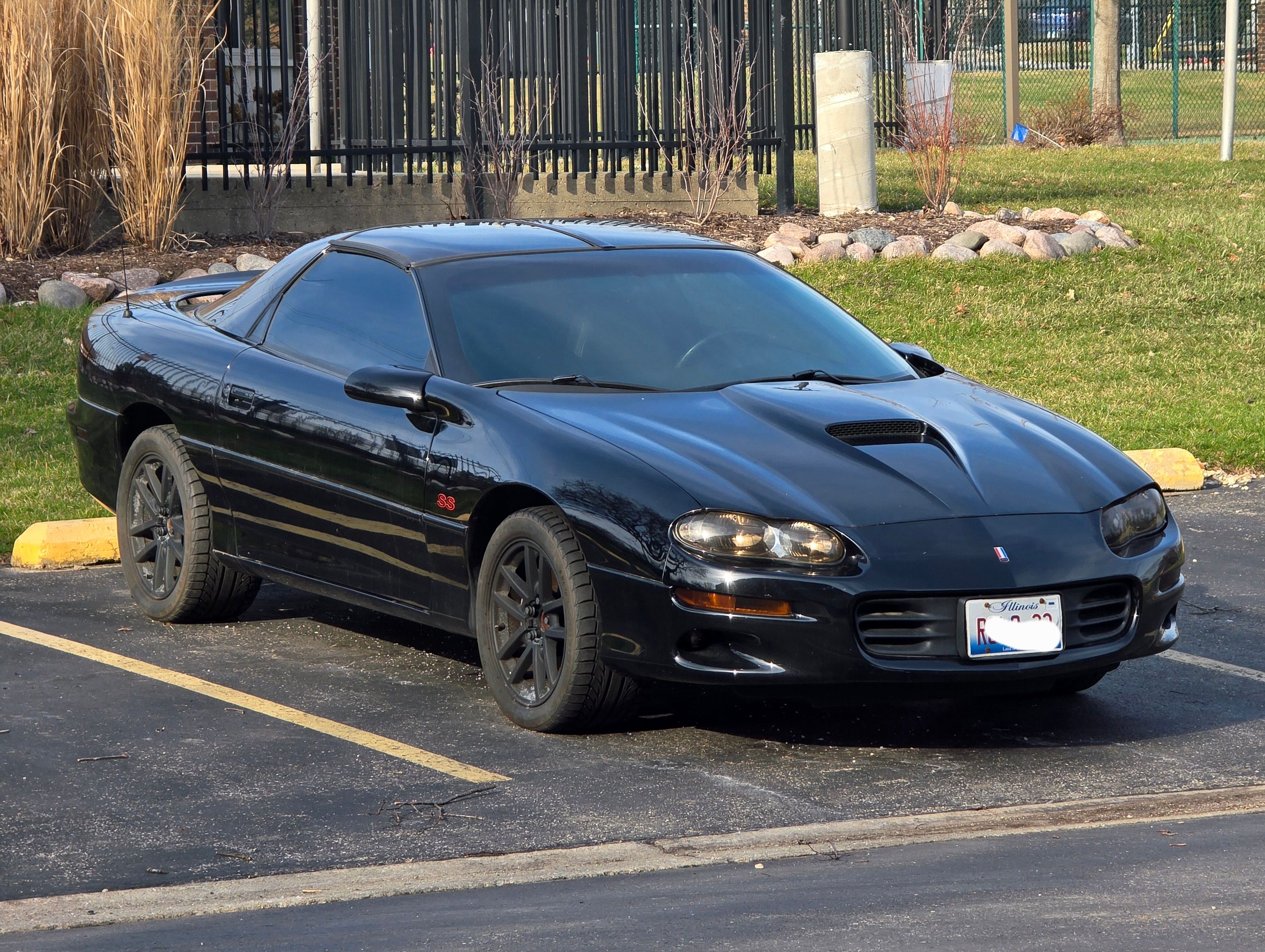 Used 2000 Chevrolet Camaro Z28 w/ SS Performance/Appearance Pkg RWD image 1