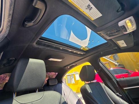 Used 2018 BMW 330i Sedan image 15