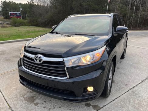 Used 2015 Toyota Highlander XLE AWD/4WD image 8