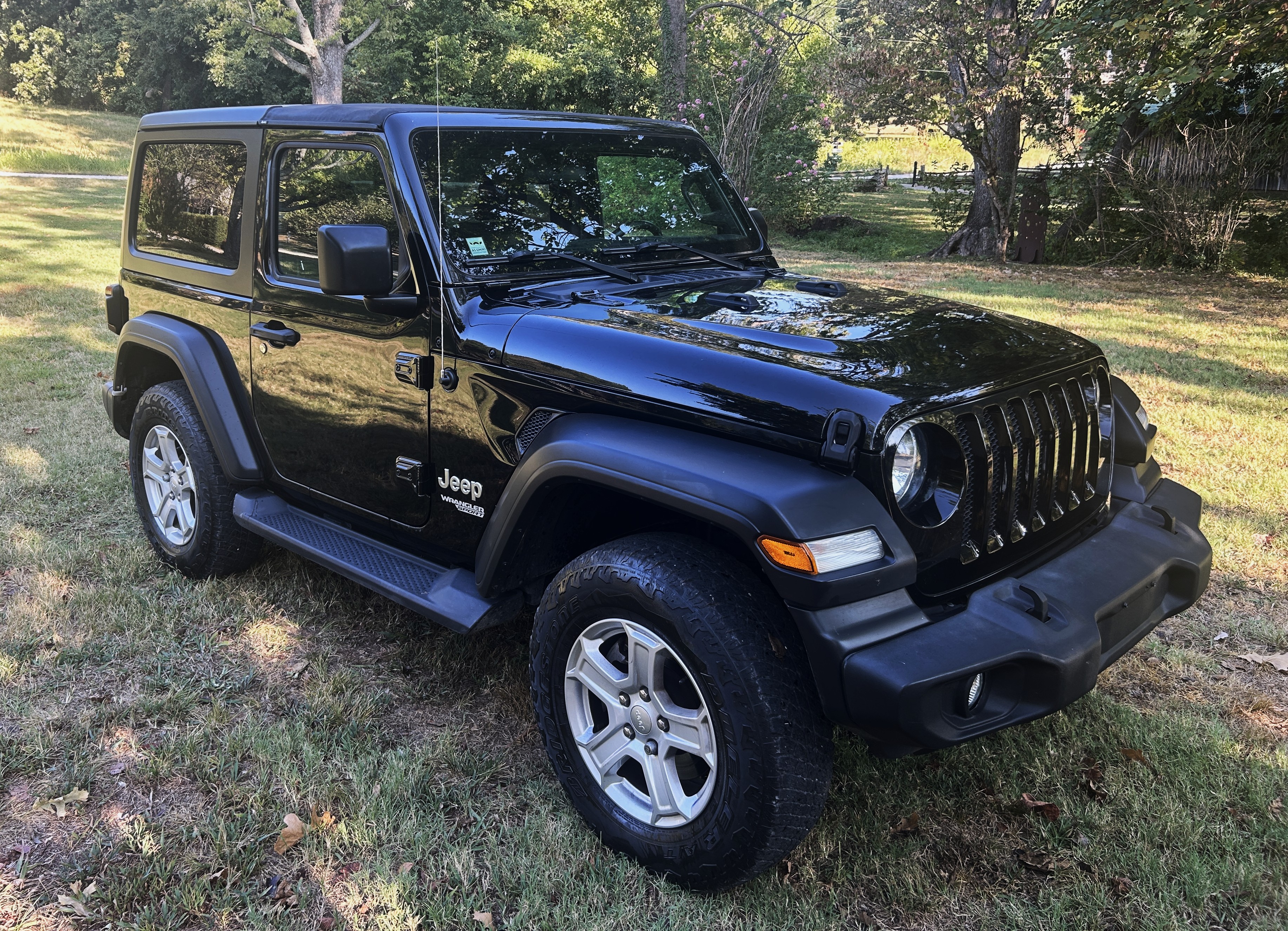 Used 2018 Jeep Wrangler Sport AWD/4WD image 4