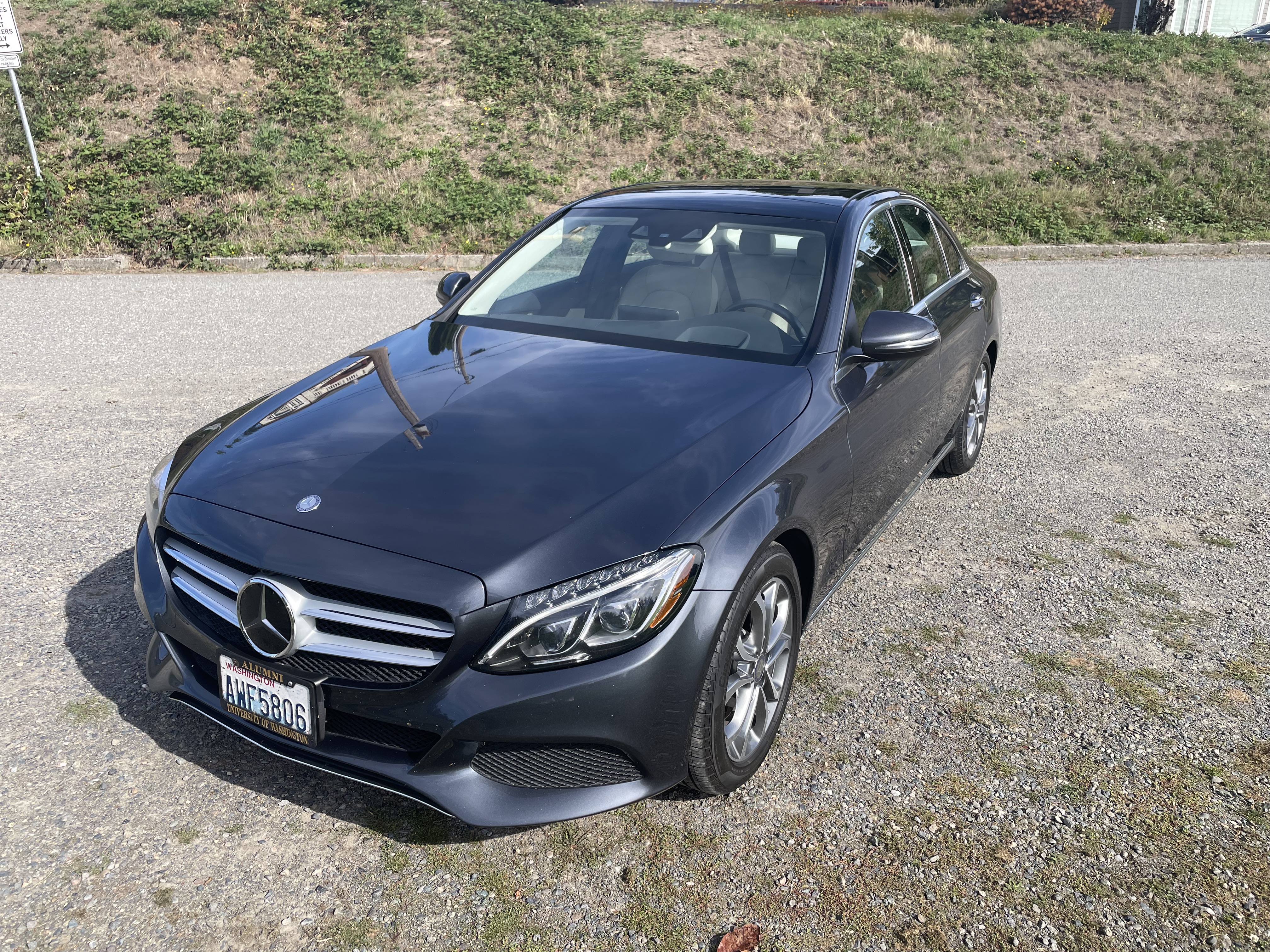 Used 2016 Mercedes-Benz C 300 4MATIC Sedan image 1