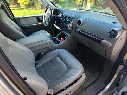 Used 2006 Ford Expedition Limited image 15