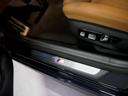 Used 2017 BMW 530i image 20