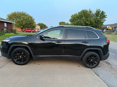Used 2016 Jeep Cherokee Latitude w/ Cold Weather Group