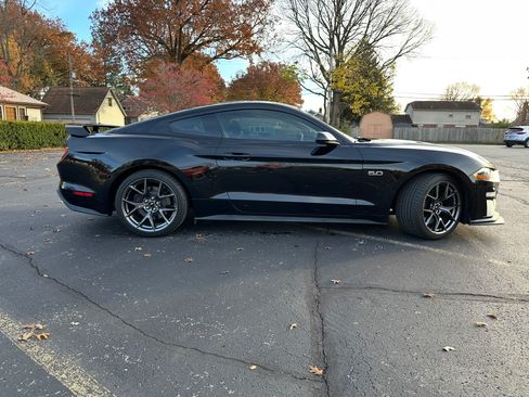 Used 2019 Ford Mustang GT w/ Performance Package - Level 2 RWD image 4
