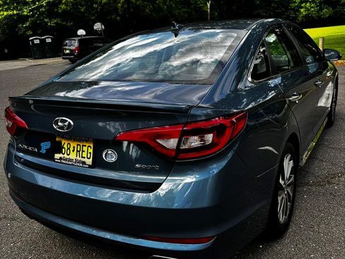 Used 2017 Hyundai Sonata Sport w/ Value Edition Package 02 FWD image 10