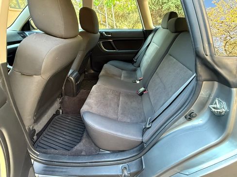 Used 2008 Subaru Outback 2.5i image 8