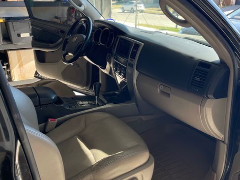 Used 2007 Toyota 4Runner Limited image 12