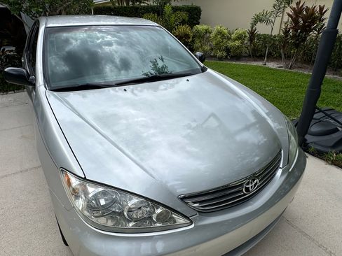 Used 2005 Toyota Camry LE FWD image 4