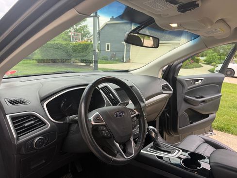 Used 2017 Ford Edge SEL w/ Equipment Group 201A FWD image 12