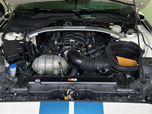Used 2020 Ford Mustang Shelby GT350 w/ Technology Package RWD image 18