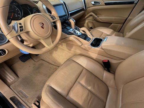 Used 2014 Porsche Cayenne AWD/4WD image 9