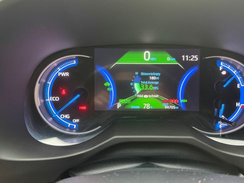 Used 2022 Toyota RAV4 Limited AWD/4WD image 16