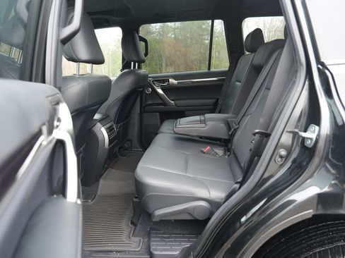 Used 2023 Lexus GX 460 Luxury image 19