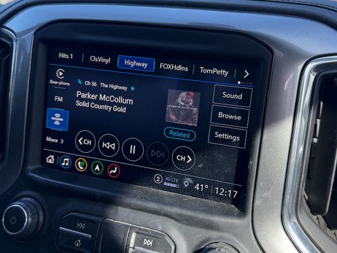 Used 2023 Chevrolet Silverado 2500 LTZ w/ LTZ Convenience Package image 12