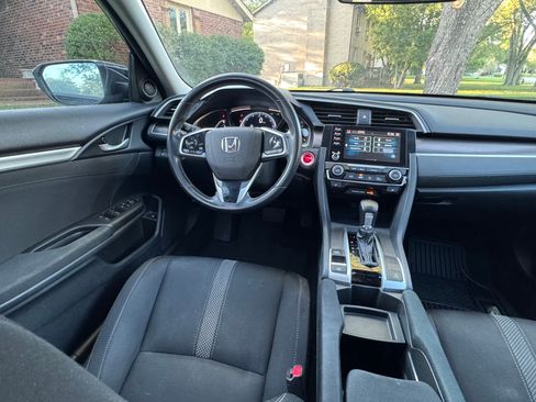 Used 2019 Honda Civic EX image 16