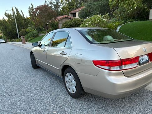 Used 2003 Honda Accord LX image 2