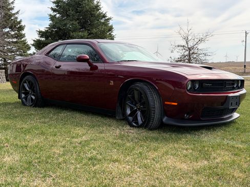 Used 2019 Dodge Challenger R/T Scat Pack w/ Driver Convenience Group image 1