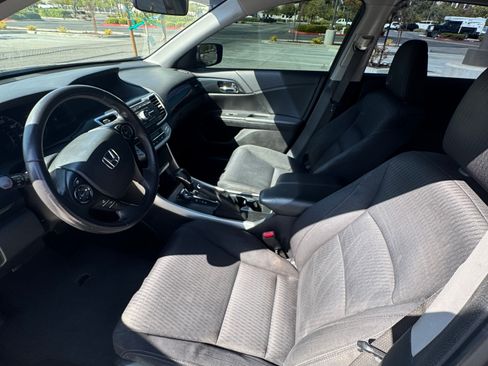 Used 2014 Honda Accord Sport image 11