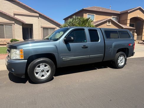 Used 2008 Chevrolet Silverado 1500 LT w/ Power Pack Plus image 4