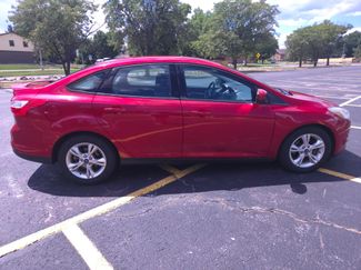 Used 2012 Ford Focus SE image 1
