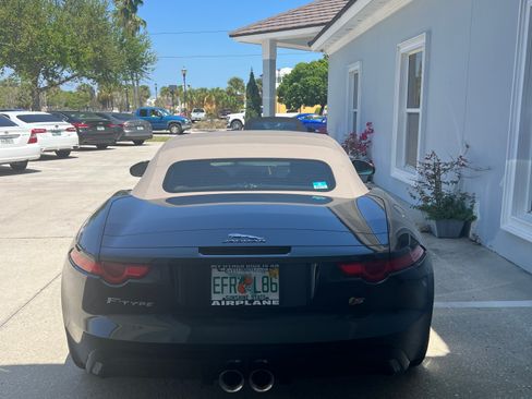 Used 2016 Jaguar F-TYPE S image 8