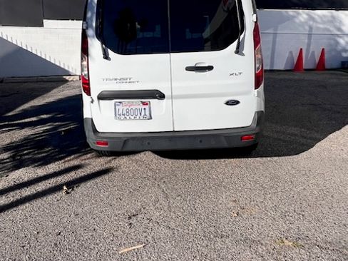 Used 2015 Ford Transit Connect XLT image 8