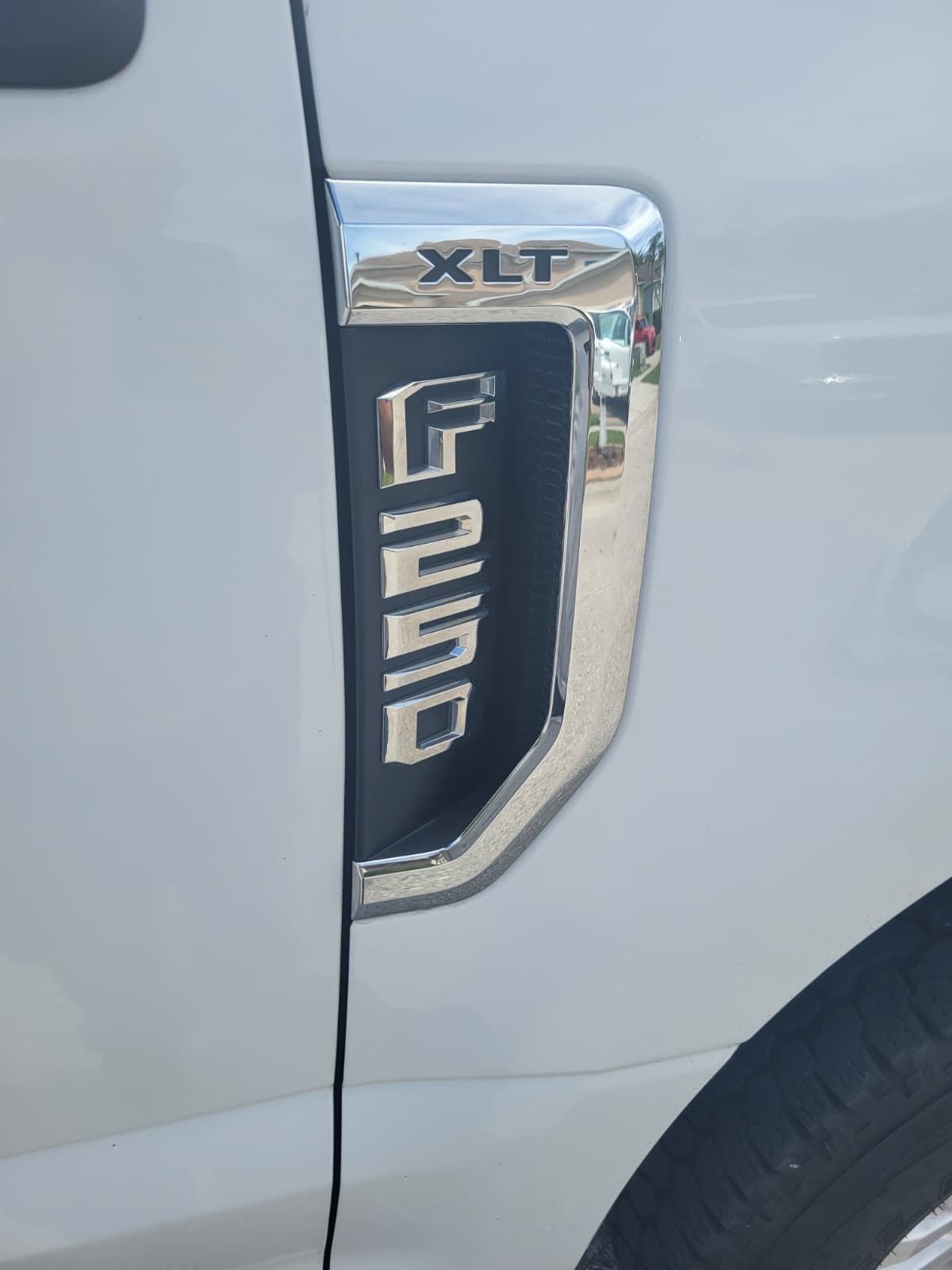 Used 2019 Ford F250 XLT AWD/4WD image 5