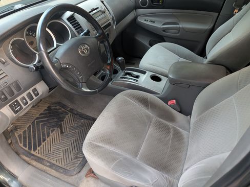 Used 2010 Toyota Tacoma 4x4 Double Cab w/ SR5 Pkg #2 image 12