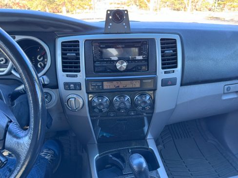 Used 2003 Toyota 4Runner Limited image 17