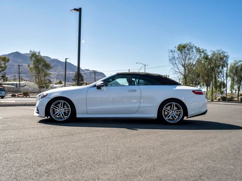 Used 2019 Mercedes-Benz E 450 Cabriolet image 4