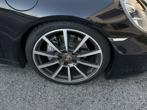 Used 2014 Porsche 911 Carrera 4 AWD/4WD image 19