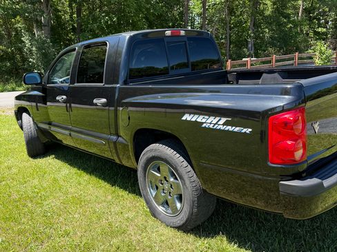 Used 2006 Dodge Dakota SLT w/ Night Runner Group AWD/4WD image 5