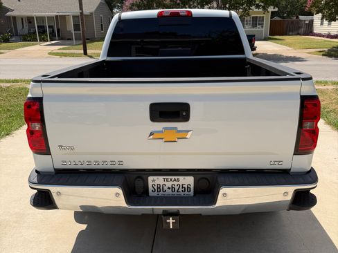 Used 2015 Chevrolet Silverado 1500 LTZ w/ Texas Edition, 1LZ Trim RWD image 9