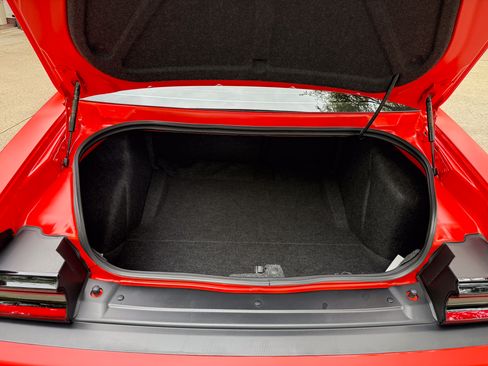 Used 2022 Dodge Challenger SRT Hellcat image 9