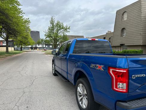 Used 2017 Ford F150 XL w/ Equipment Group 101A Mid RWD image 5