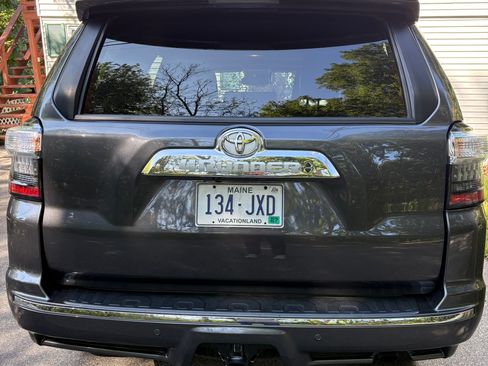 Used 2023 Toyota 4Runner Limited AWD/4WD image 6