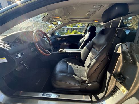 Used 2011 Mercedes-Benz CL 550 4MATIC image 4