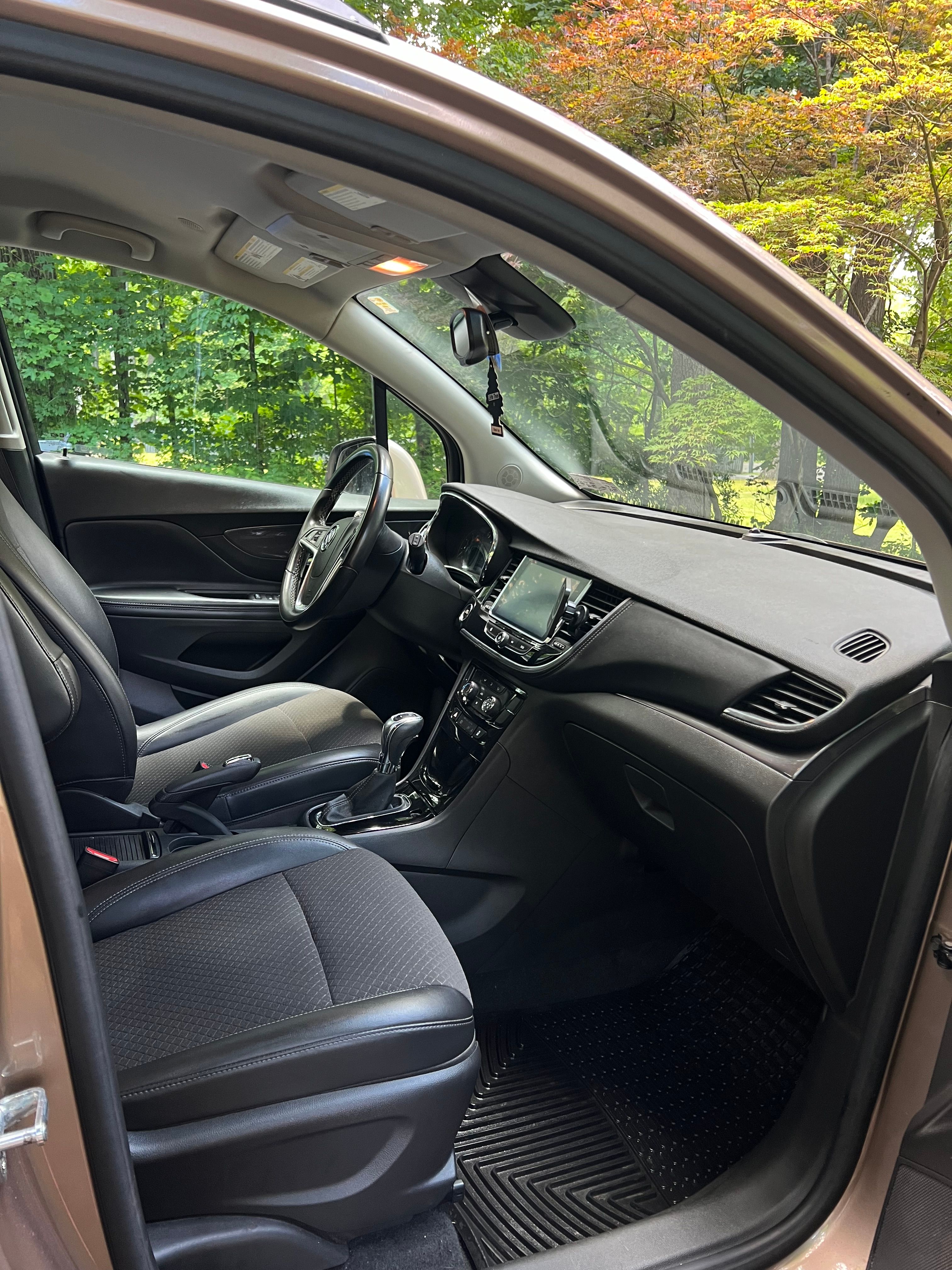 Used 2019 Buick Encore Preferred AWD/4WD image 5