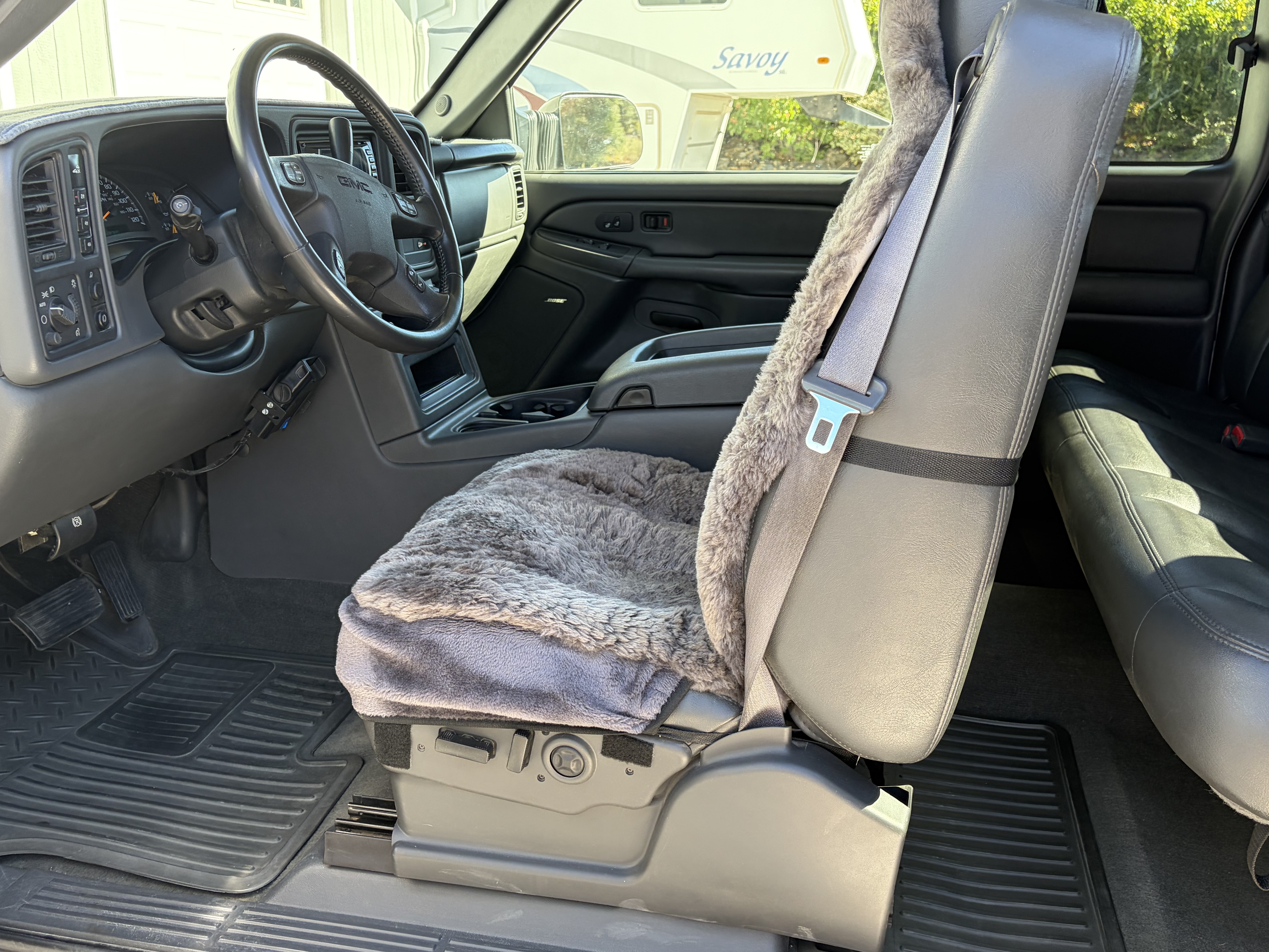 Used 2004 GMC Sierra 2500 SLT w/ Heavy-Duty Power Package AWD/4WD image 10