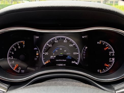 Used 2014 Jeep Grand Cherokee Overland AWD/4WD image 16