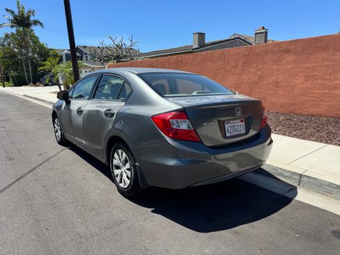 Used 2012 Honda Civic LX image 8