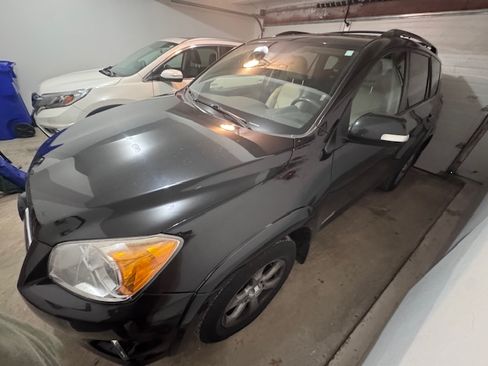 Used 2012 Toyota RAV4 Limited image 4