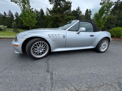 Used 2000 BMW Z3 2.5i RWD image 13