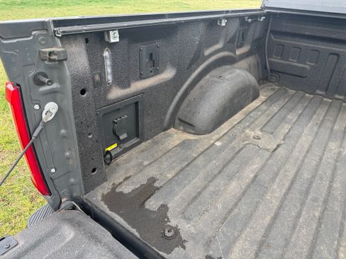 Used 2021 Ford F150 Lariat image 8