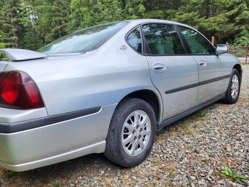 Used 2003 Chevrolet Impala FWD image 2