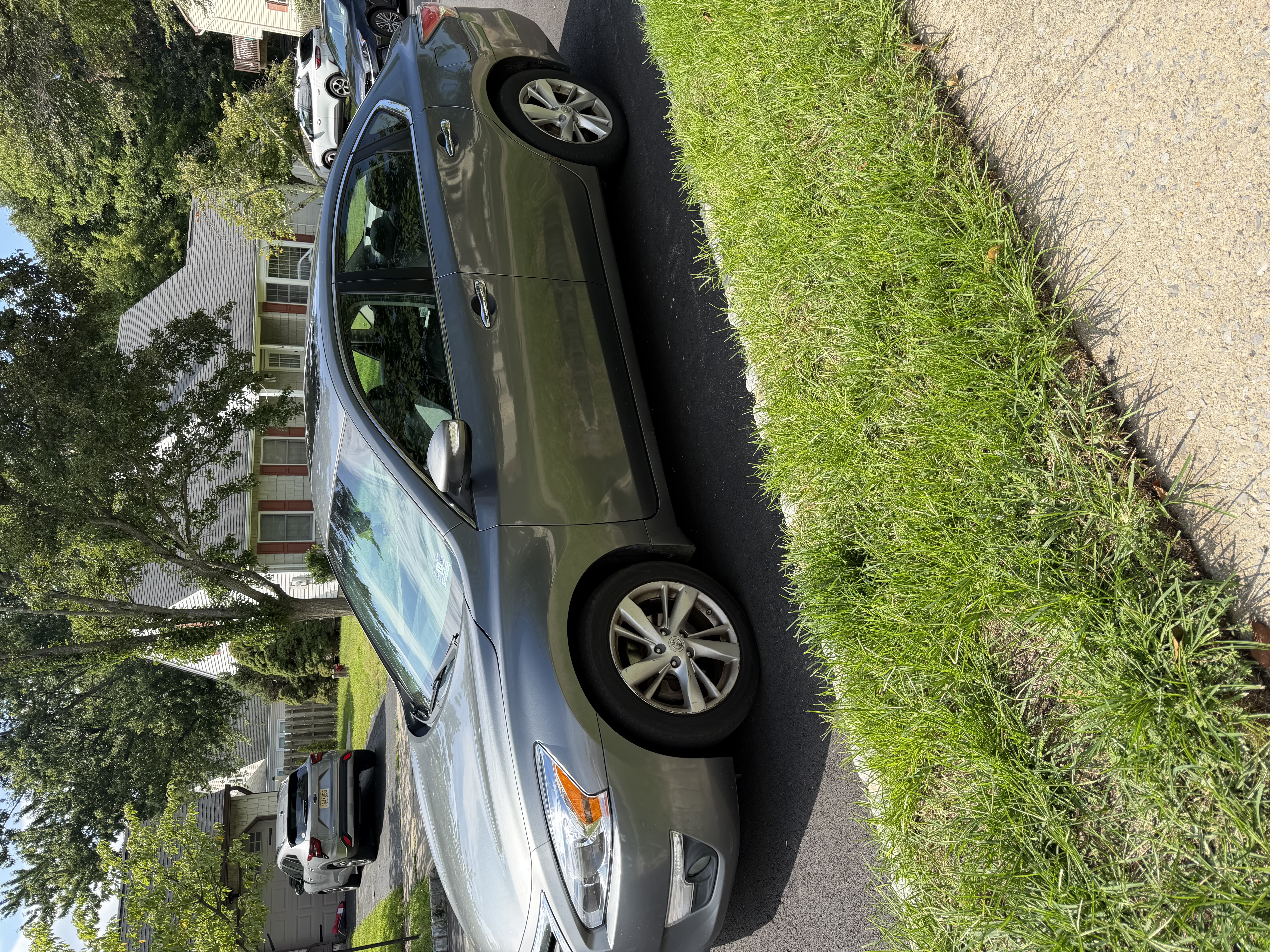 Used 2014 Nissan Altima 2.5 SL w/ Technology Package FWD image 2