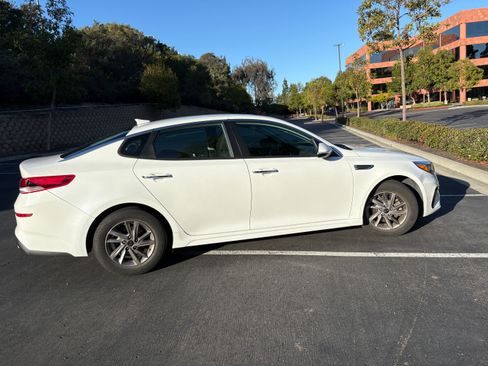 Used 2020 Kia Optima LX image 6